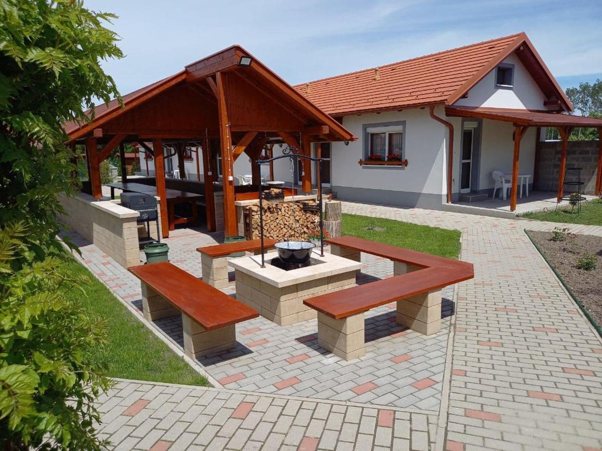 Kertész Vendégház Hegykő Exterior foto